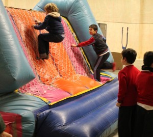 Cumple Mixto Amarillo divertido