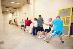 Socatira en Humor Amarillo Wipeout Logroño Indoor