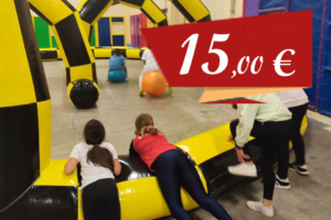 cumpleaños infantil con humor amarillo wipe out